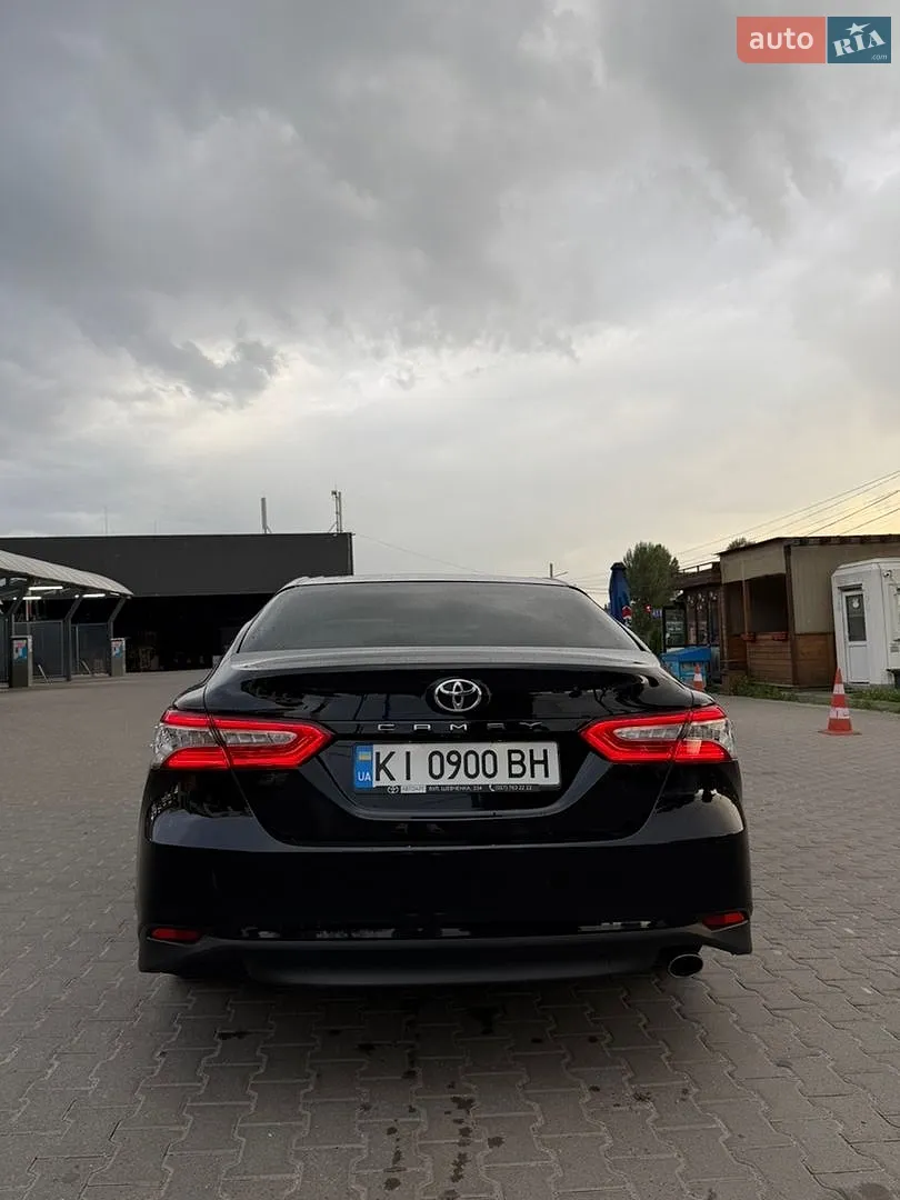 2017 Toyota Camry - мініатюра 10