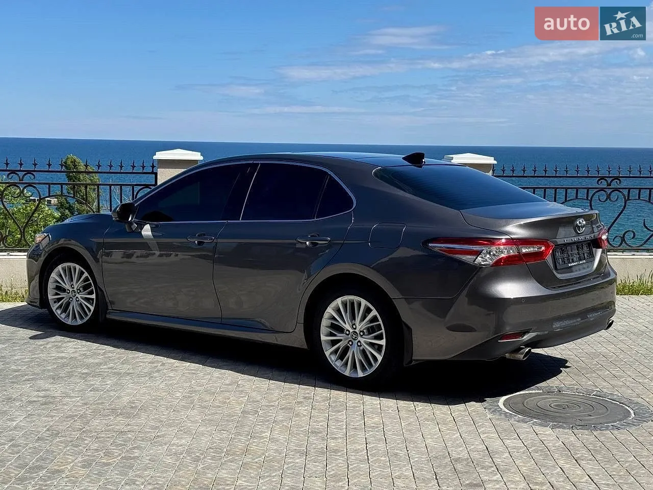2017 Toyota Camry - мініатюра 3