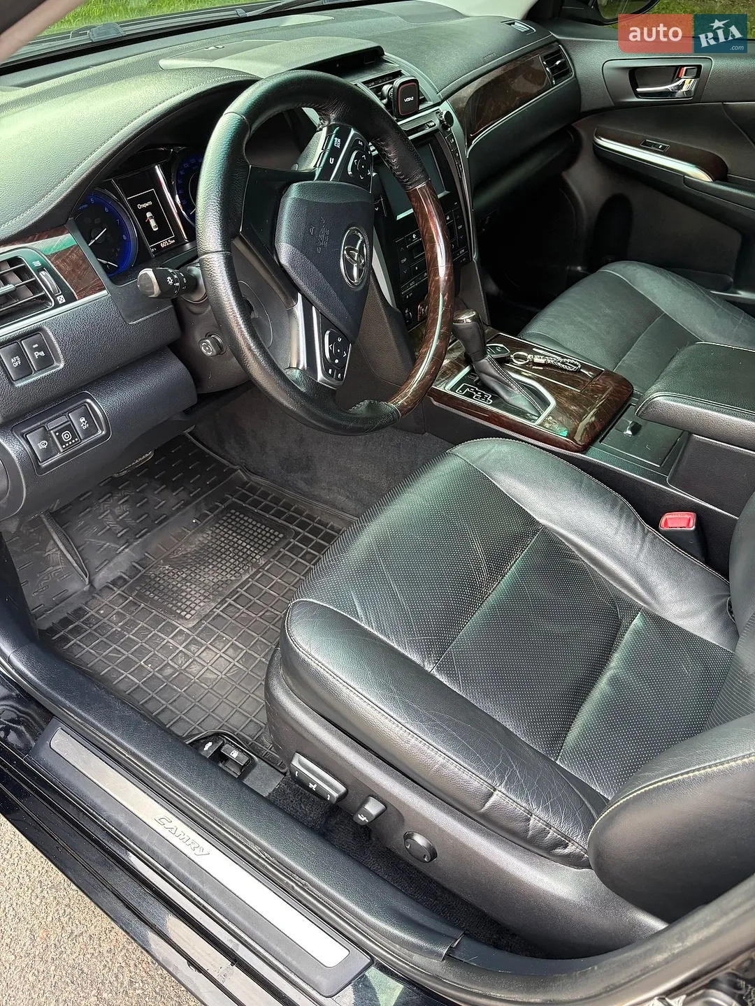 2017 Toyota Camry - мініатюра 18