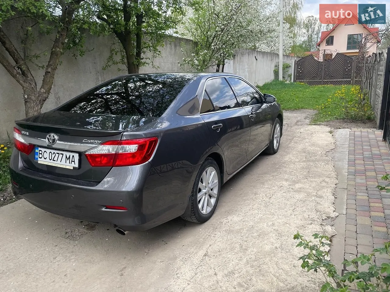 2014 Toyota Camry - мініатюра 3