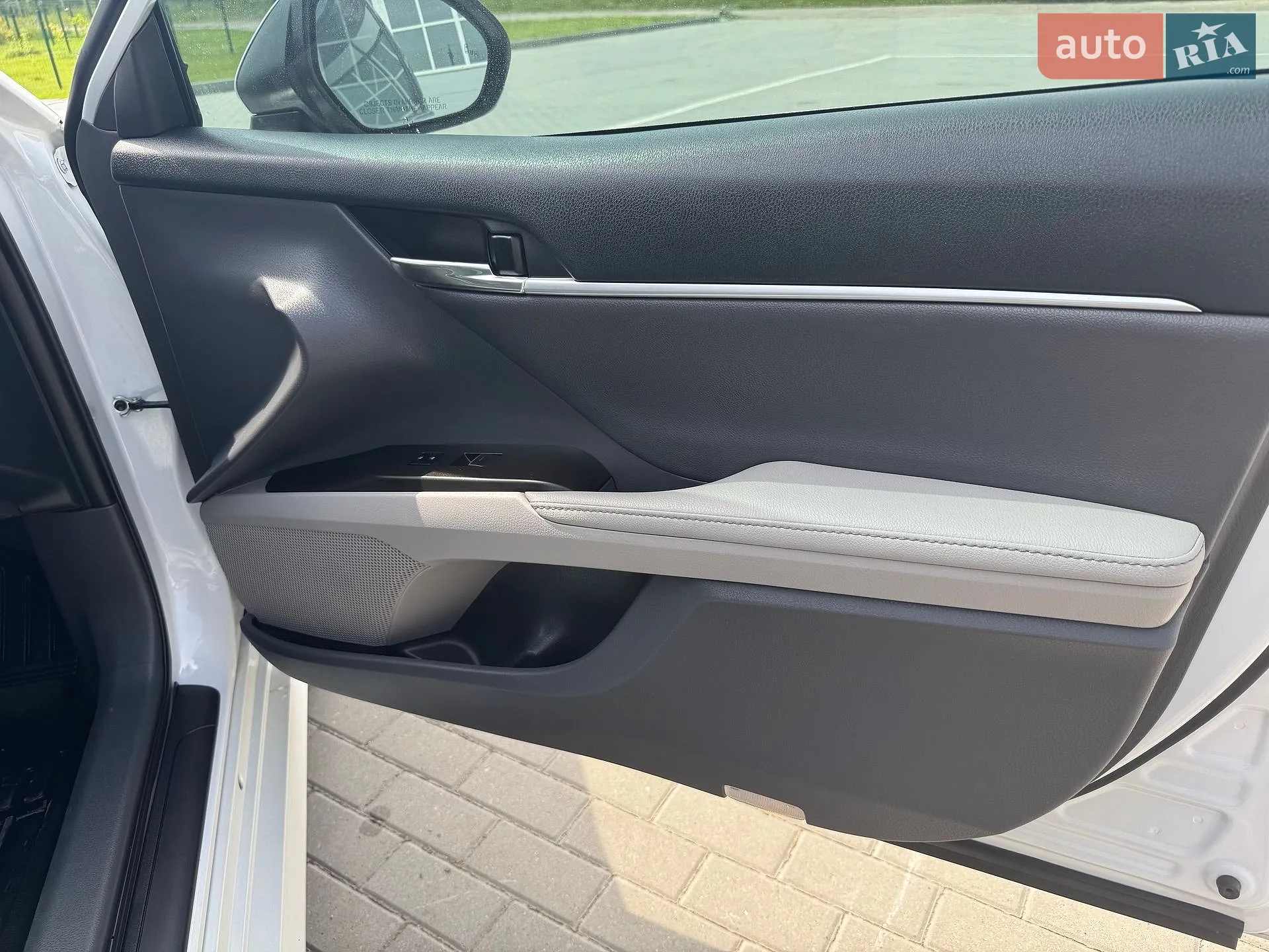2022 Toyota Camry - мініатюра 31