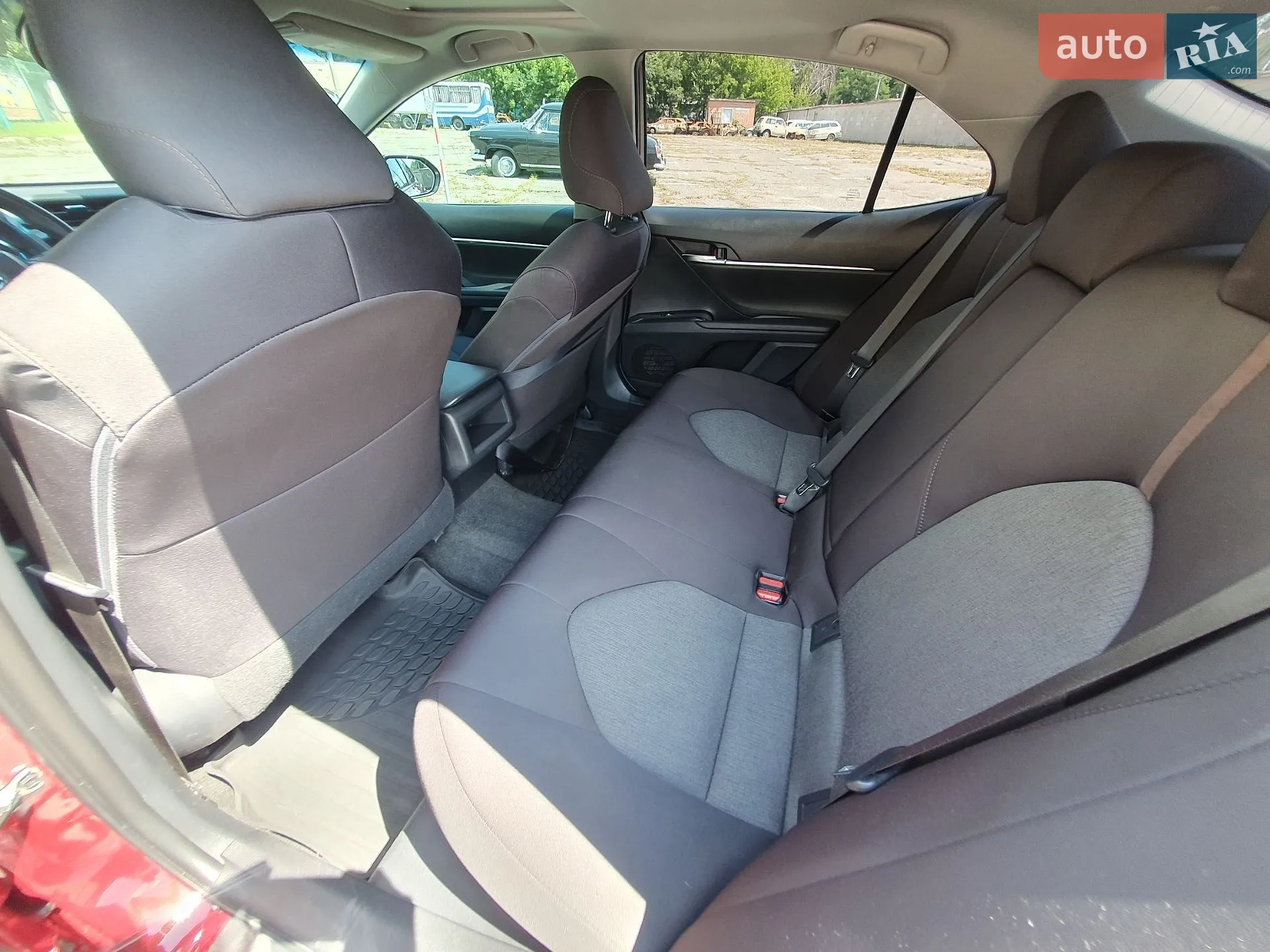 2018 Toyota Camry - мініатюра 15