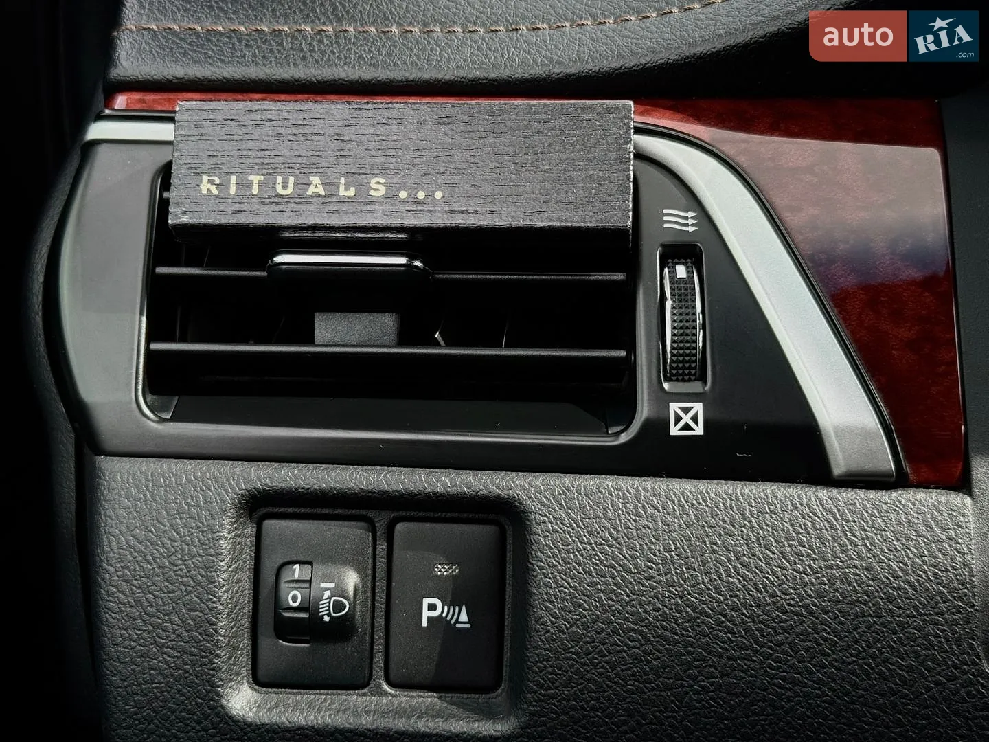 2011 Toyota Camry - мініатюра 21