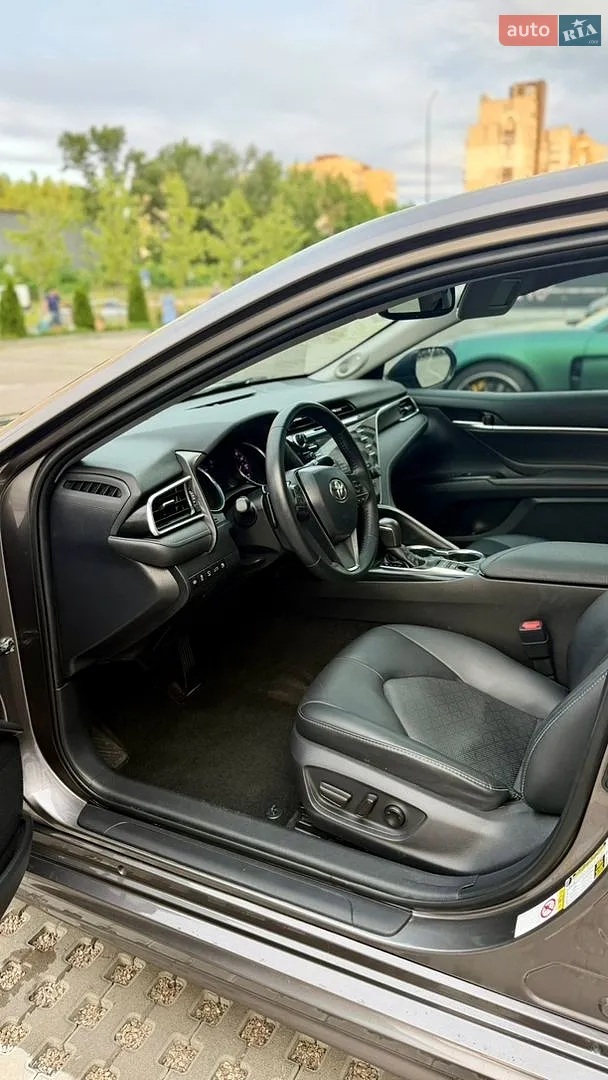 2018 Toyota Camry - мініатюра 10
