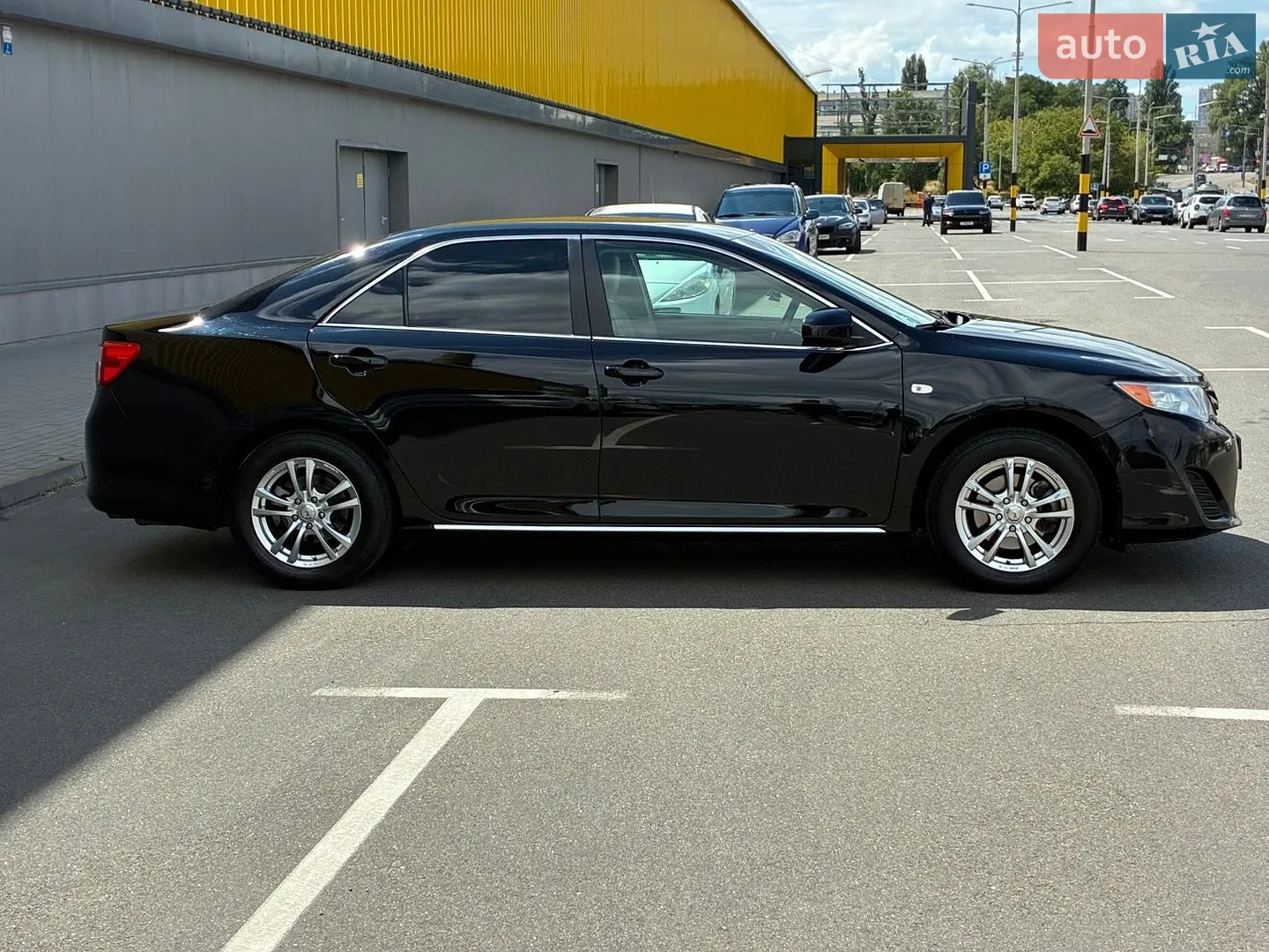 2014 Toyota Camry - мініатюра 5