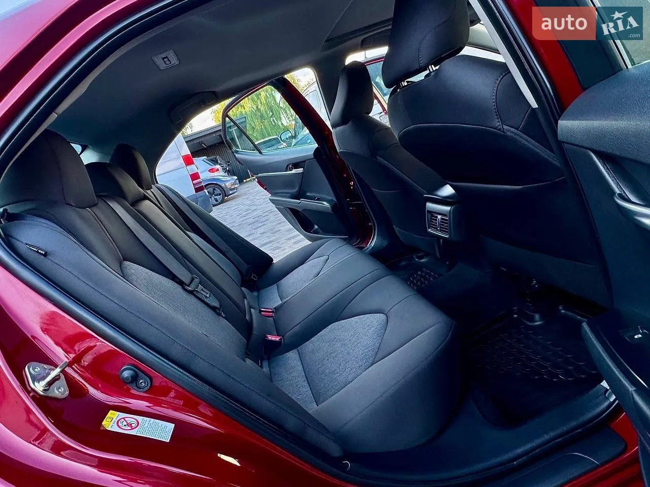2018 Toyota Camry - мініатюра 28