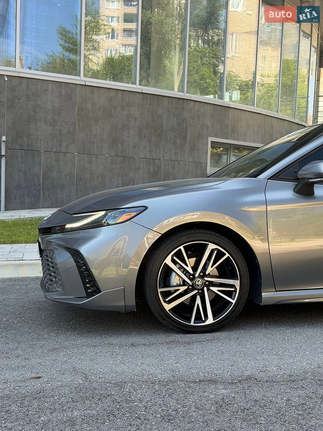 2025 Toyota Camry - мініатюра 5
