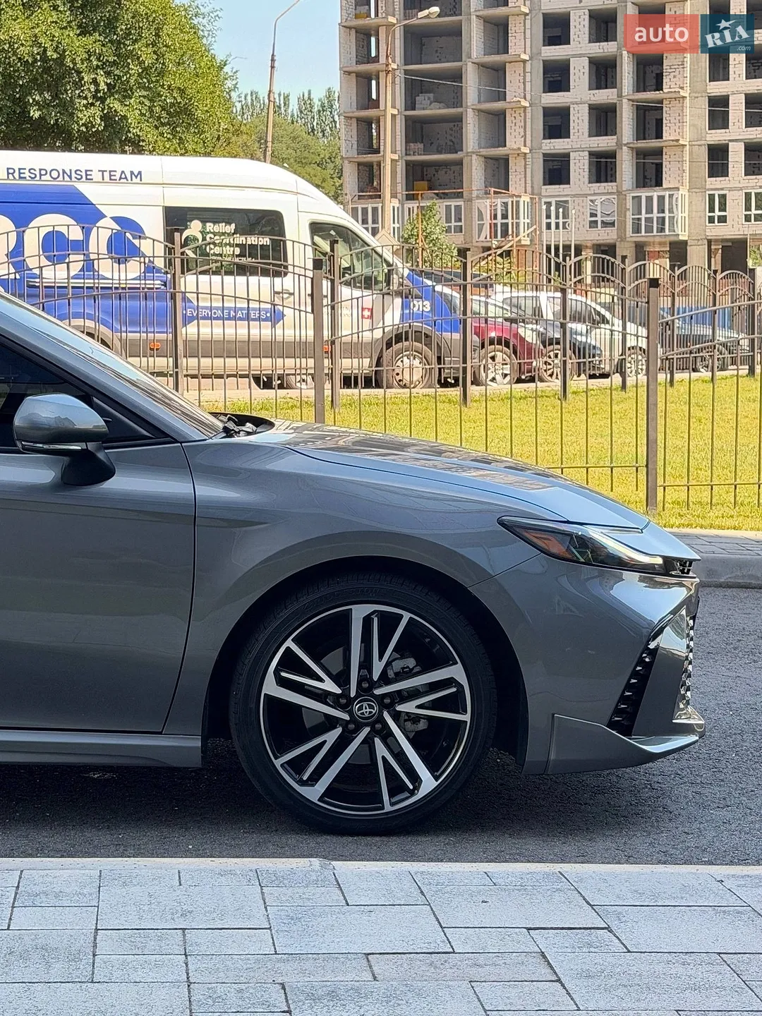 2025 Toyota Camry - мініатюра 11