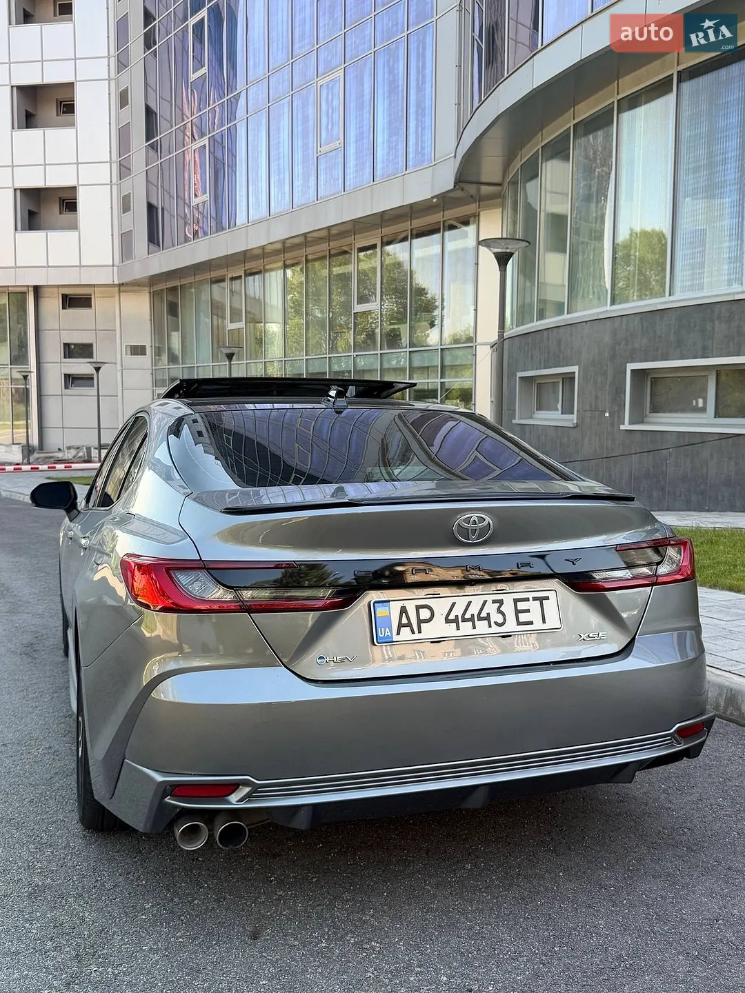 2025 Toyota Camry - мініатюра 17