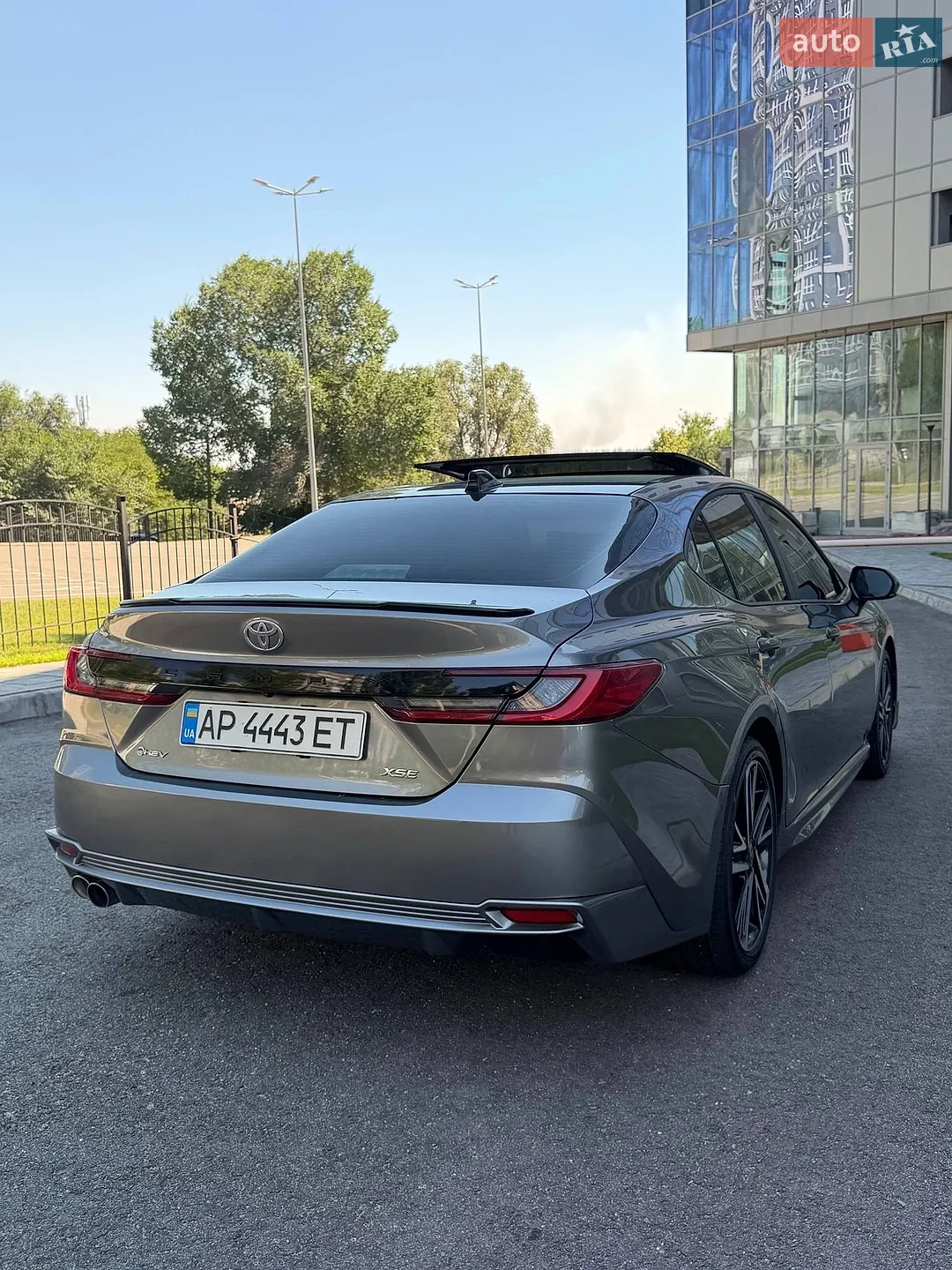 2025 Toyota Camry - мініатюра 18