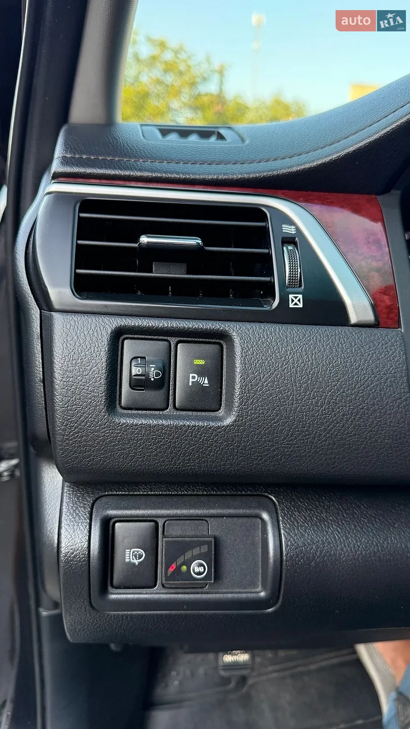 2012 Toyota Camry - мініатюра 30