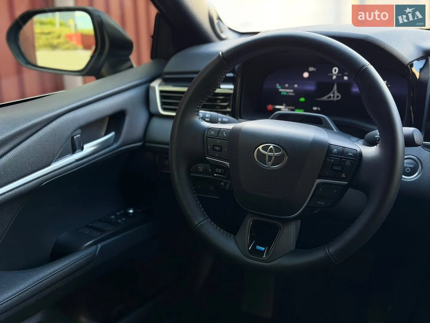 2025 Toyota Camry - мініатюра 24