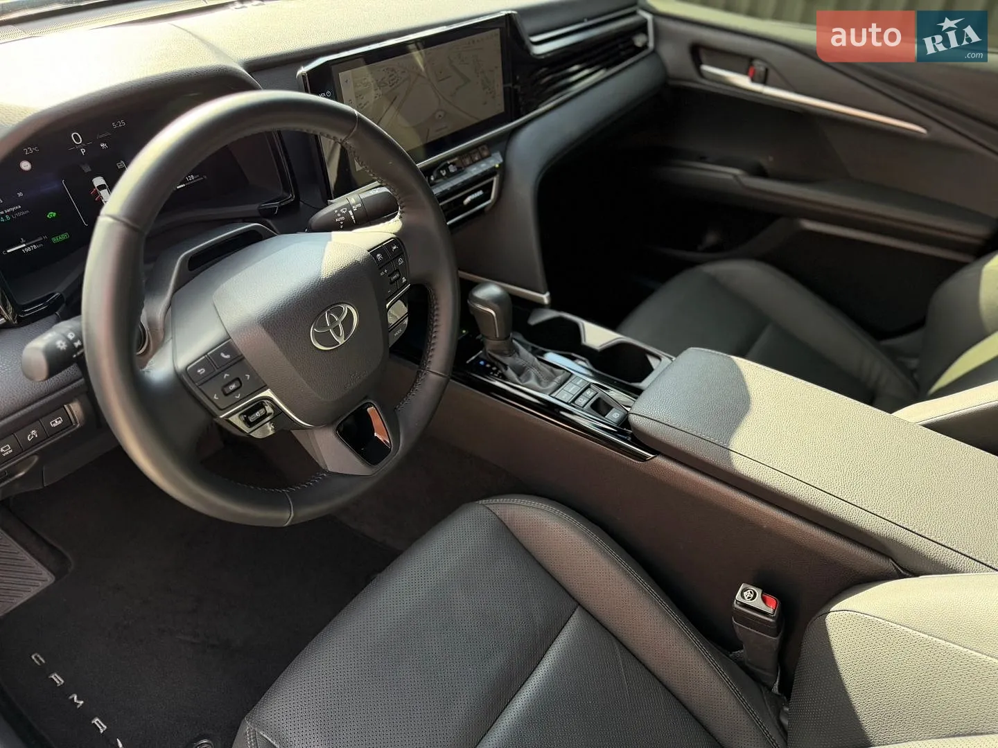 2025 Toyota Camry - мініатюра 32
