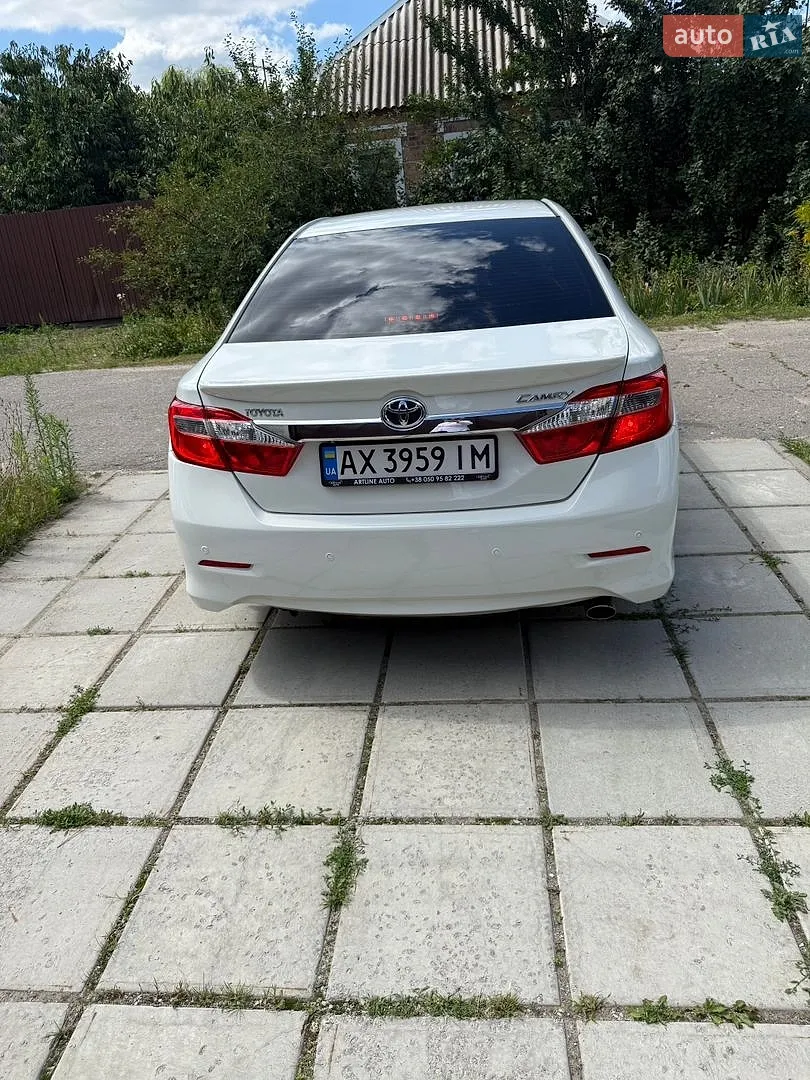 2014 Toyota Camry - мініатюра 16
