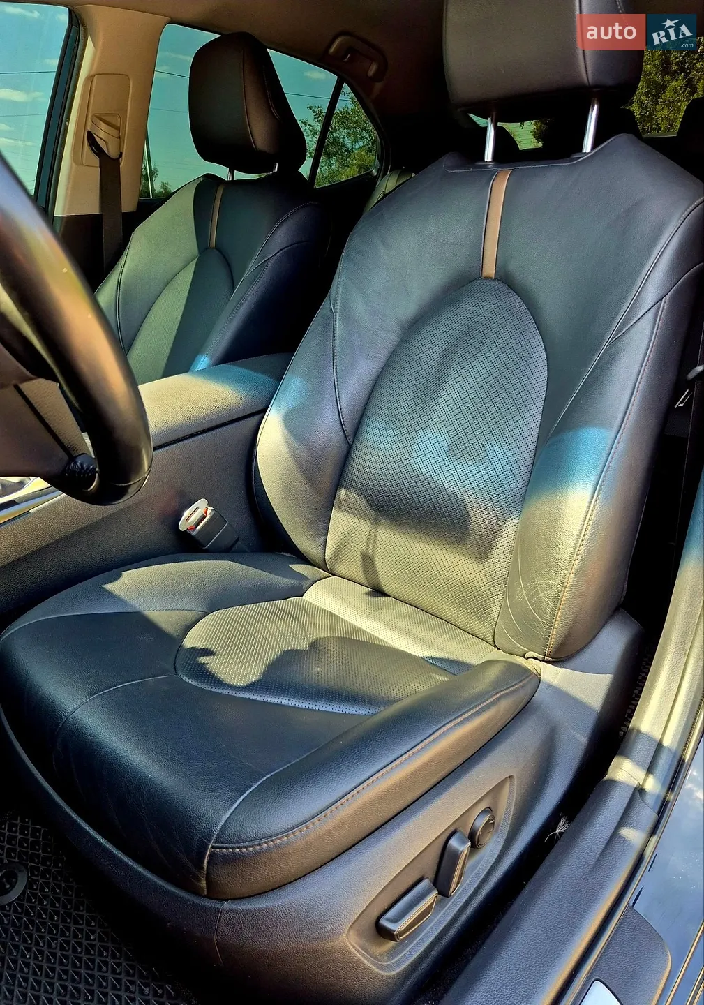 2019 Toyota Camry - мініатюра 11
