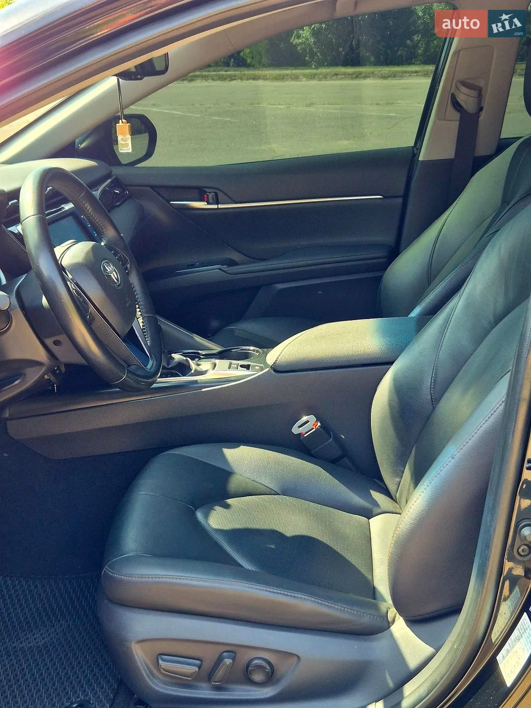 2019 Toyota Camry - мініатюра 24