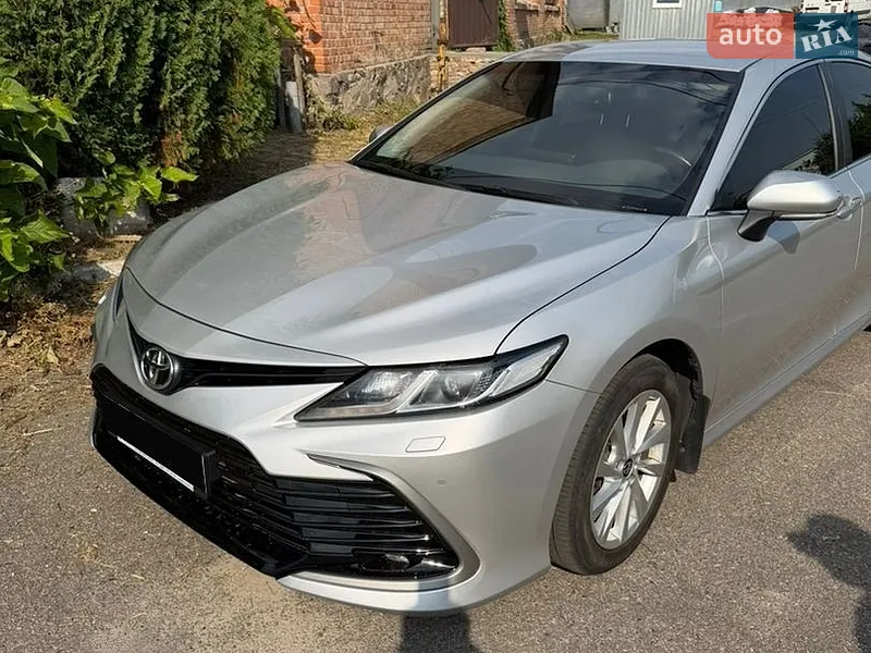 Toyota Camry 2023