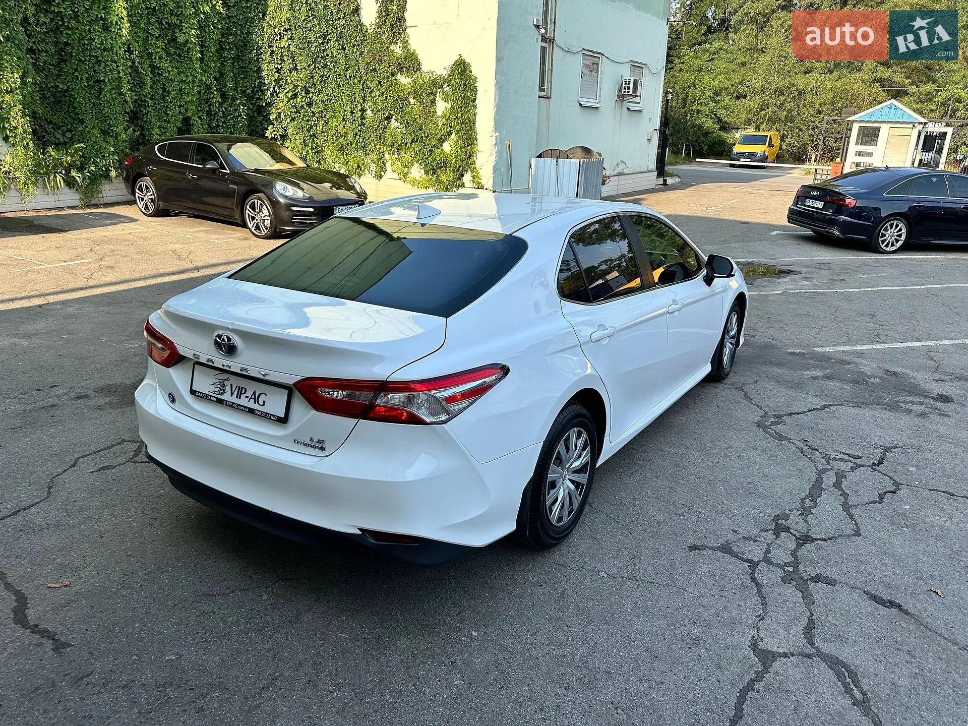 2019 Toyota Camry - мініатюра 11