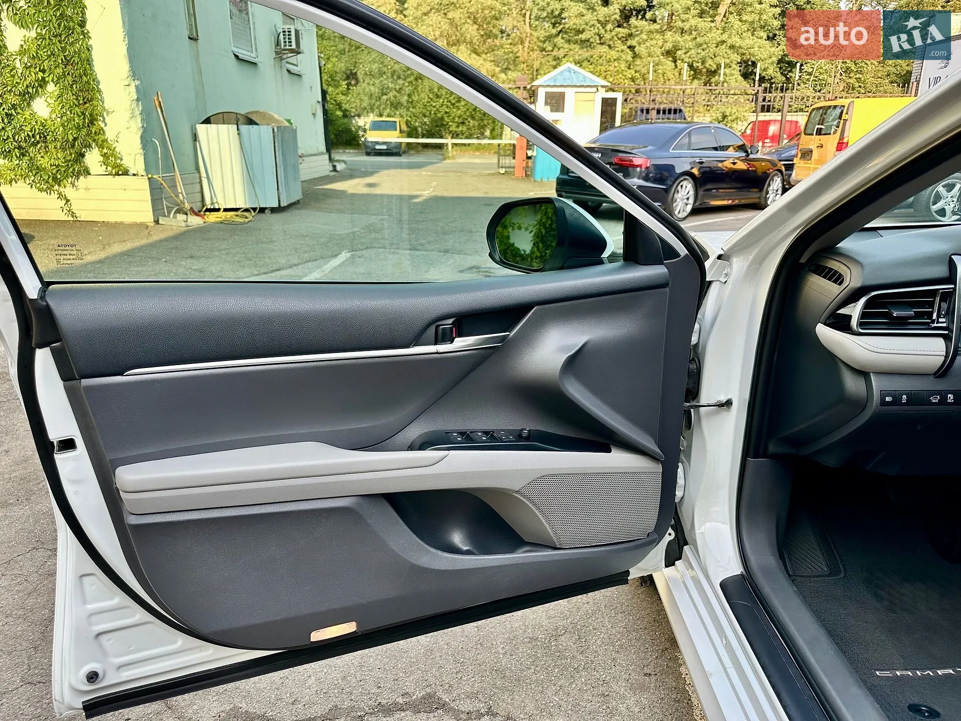 2019 Toyota Camry - мініатюра 25