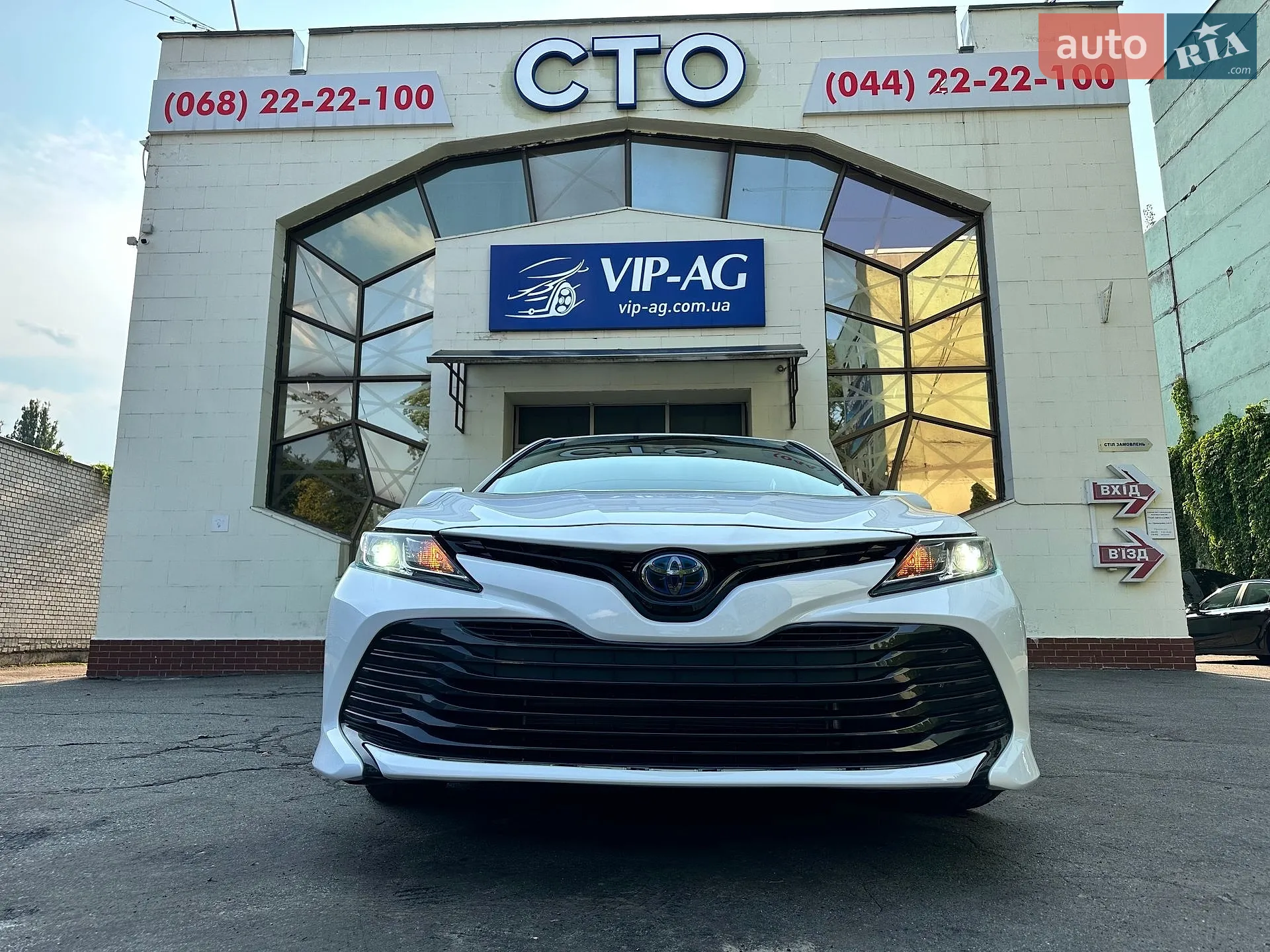 2019 Toyota Camry - мініатюра 17