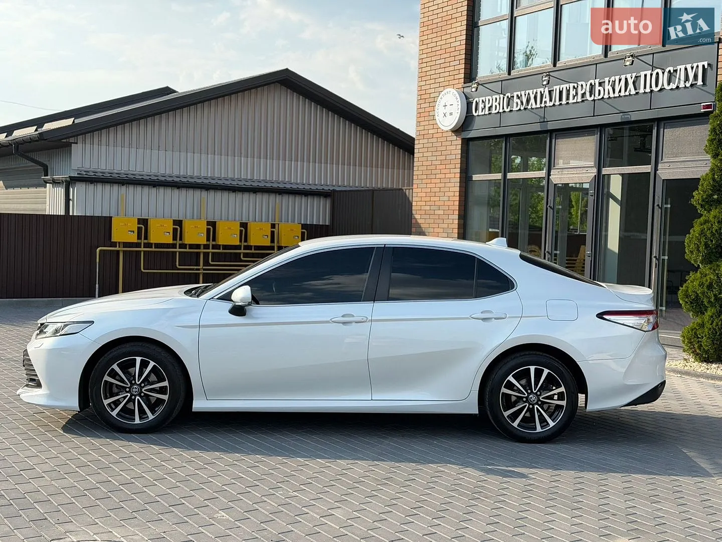 2017 Toyota Camry - мініатюра 10