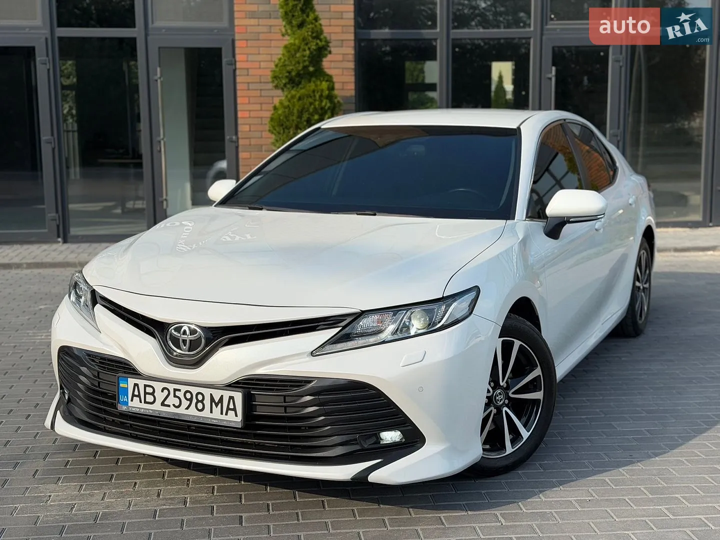 2017 Toyota Camry - мініатюра 19