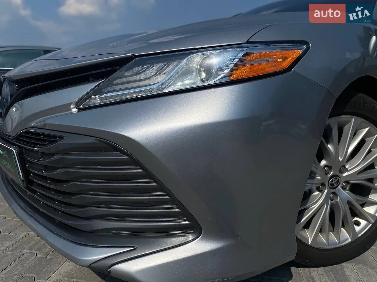 2020 Toyota Camry - мініатюра 3