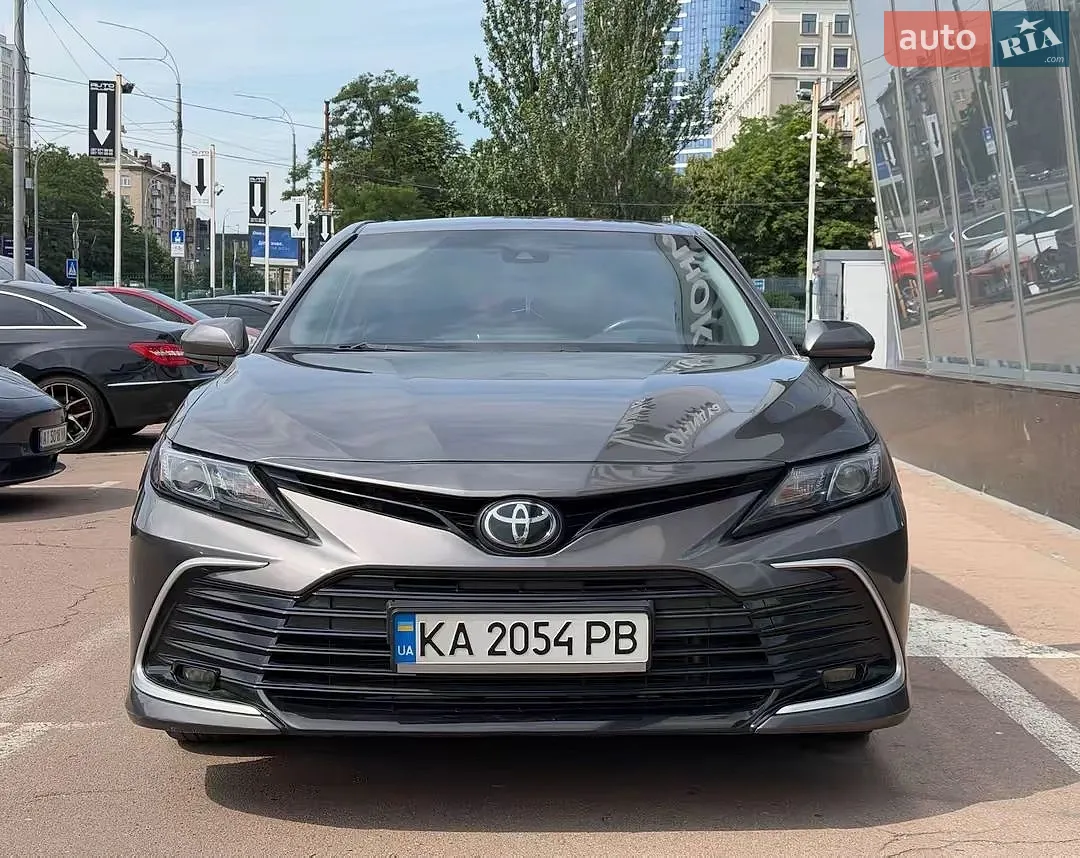 2022 Toyota Camry - мініатюра 2