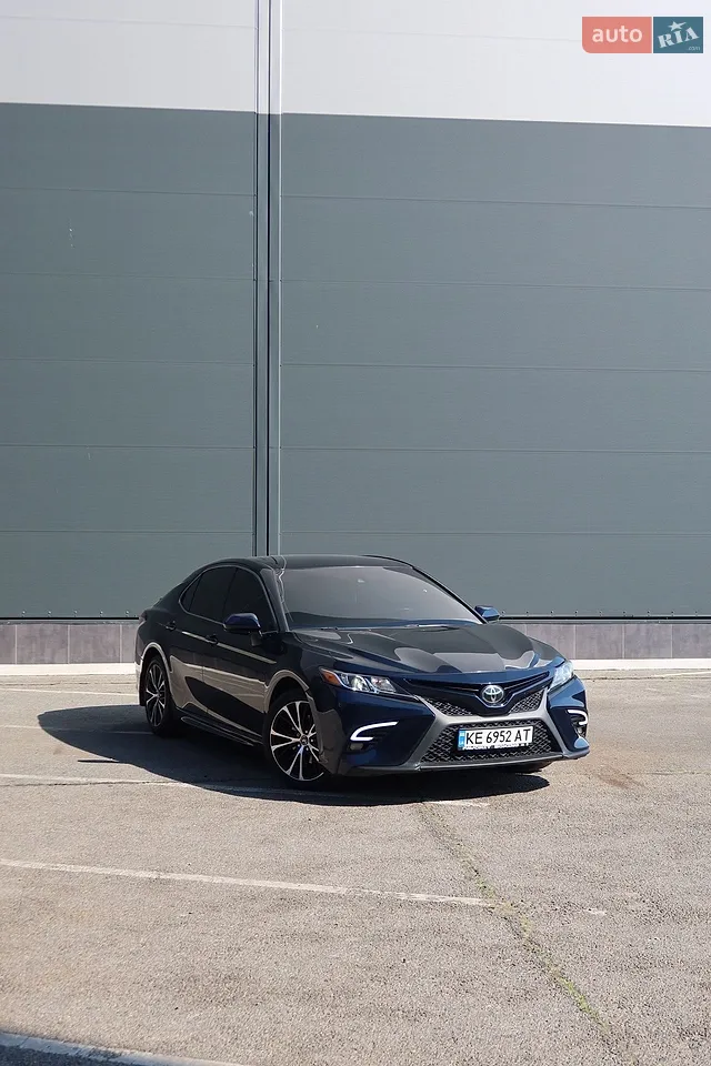 2019 Toyota Camry - мініатюра 17