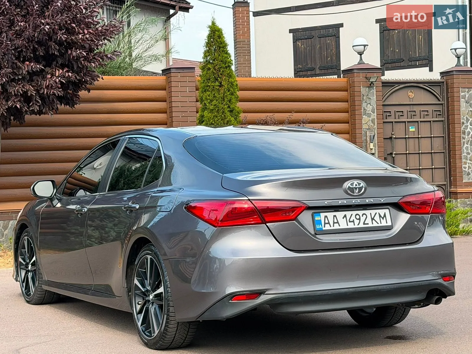 2017 Toyota Camry - мініатюра 21