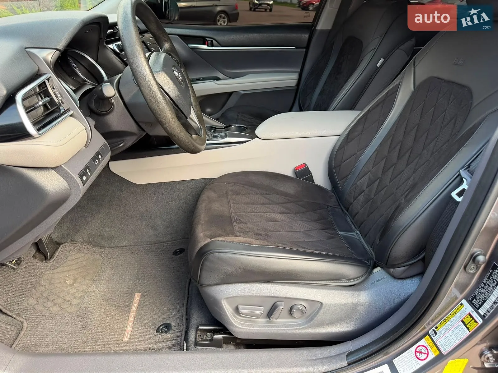 2017 Toyota Camry - мініатюра 32