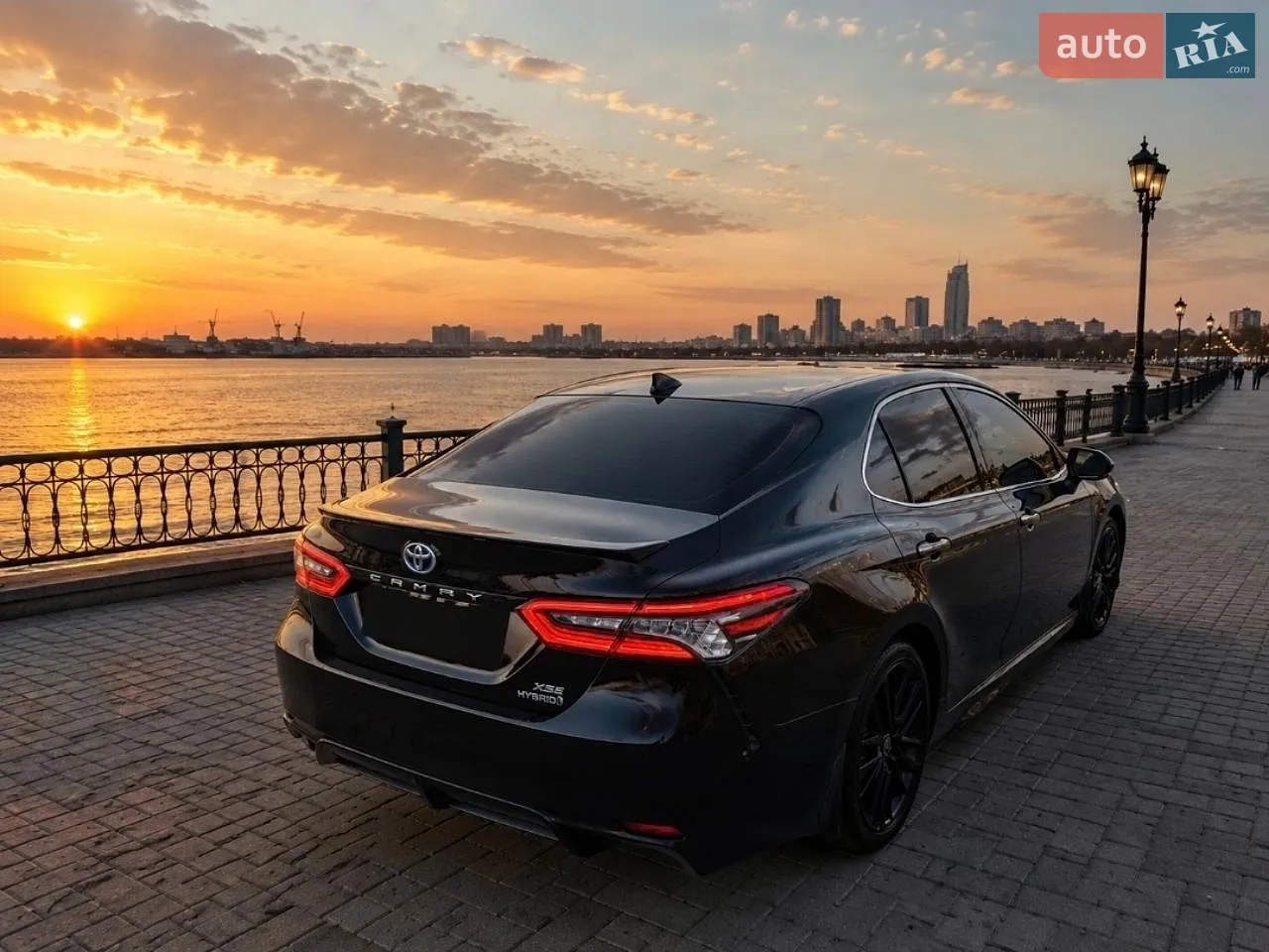 2022 Toyota Camry - мініатюра 4