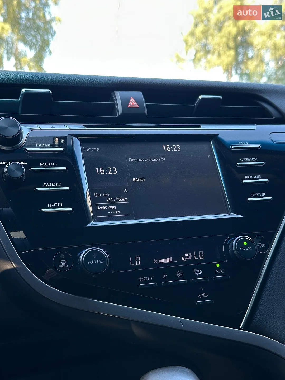 2017 Toyota Camry - мініатюра 33