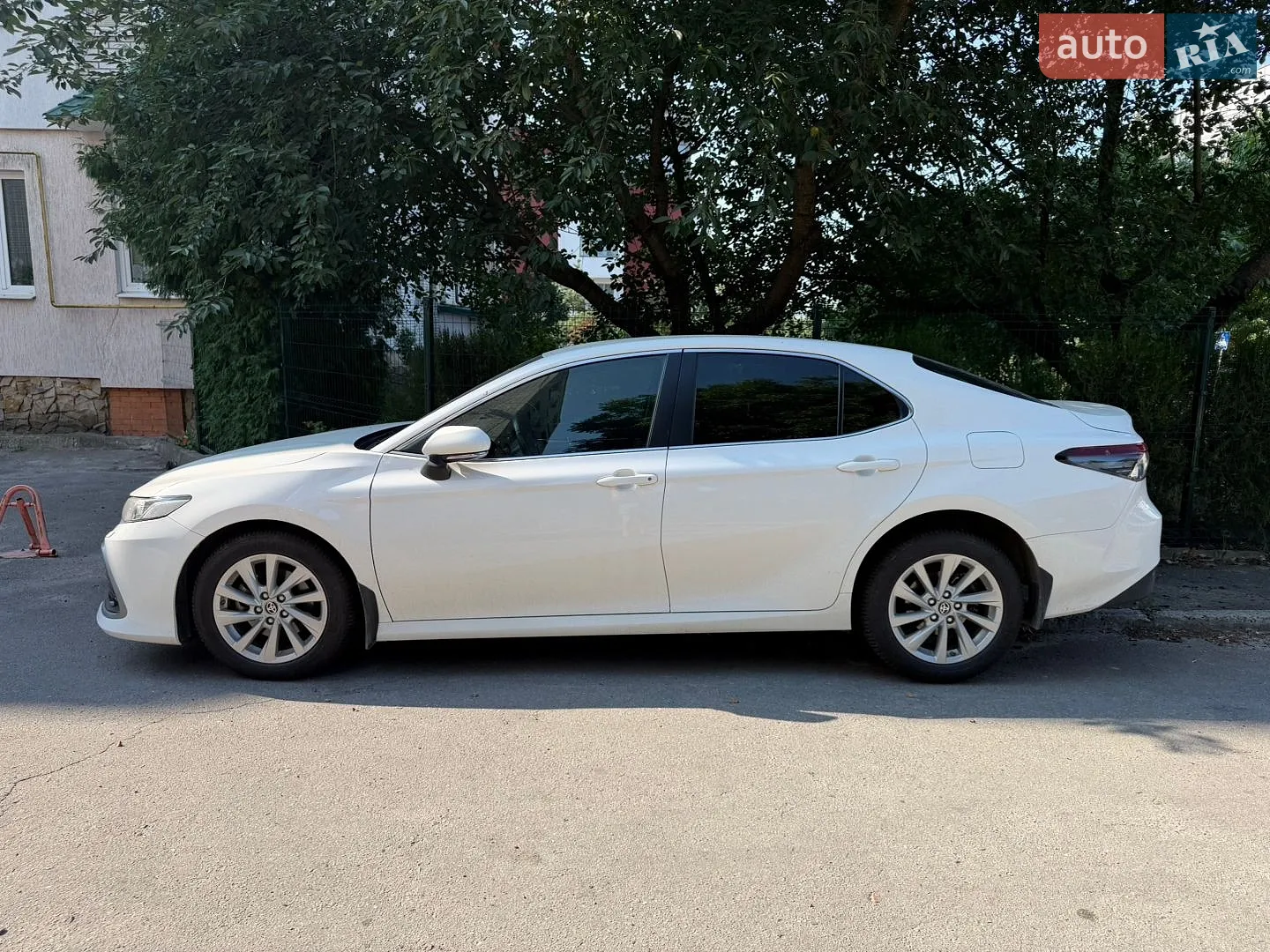 2021 Toyota Camry - мініатюра 2