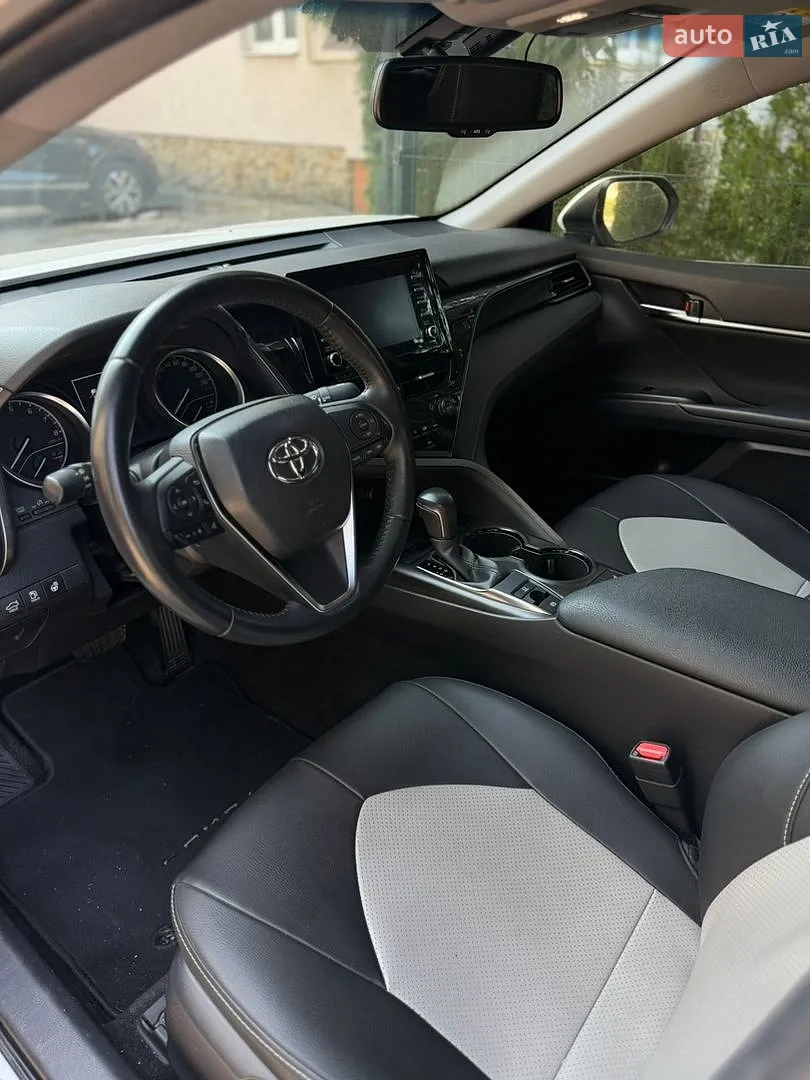 2021 Toyota Camry - мініатюра 18