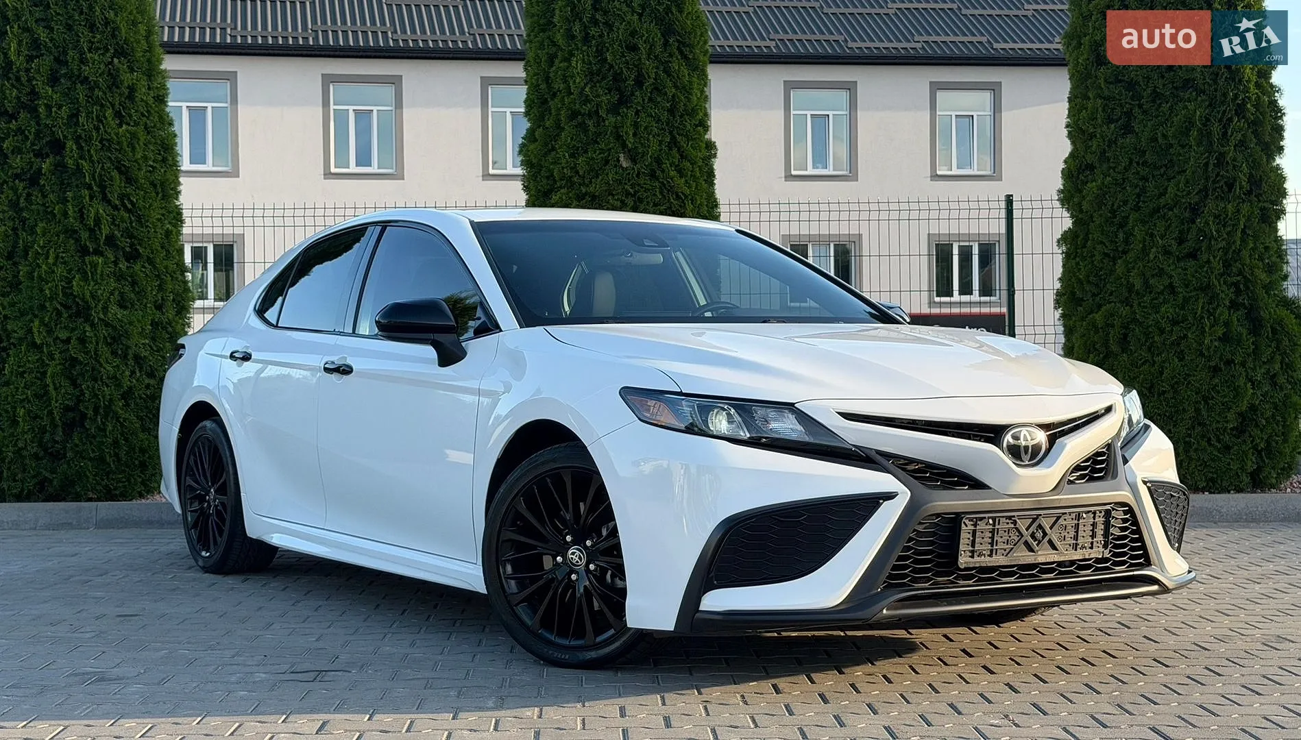 2021 Toyota Camry - мініатюра 2