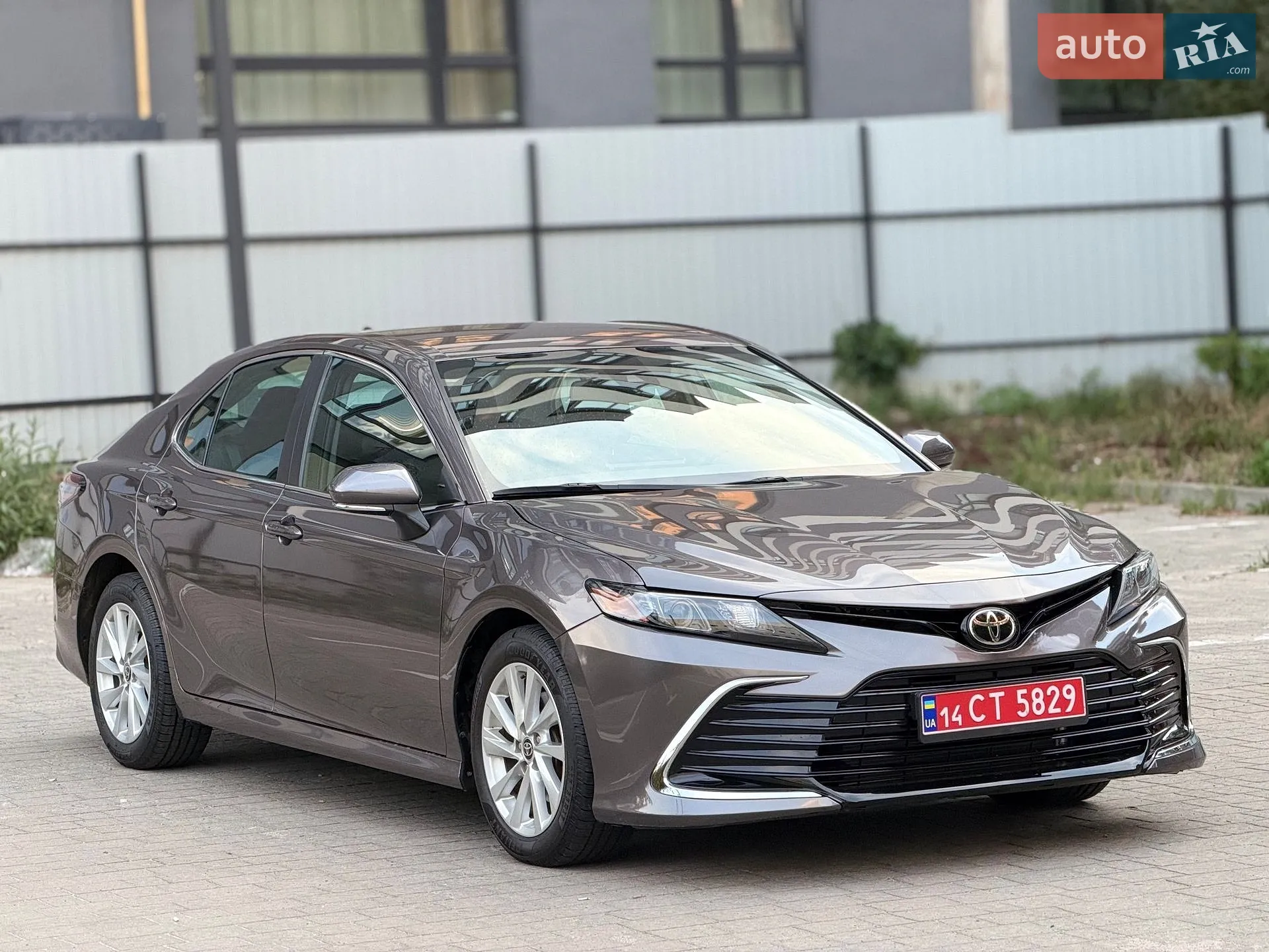 2023 Toyota Camry - мініатюра 3
