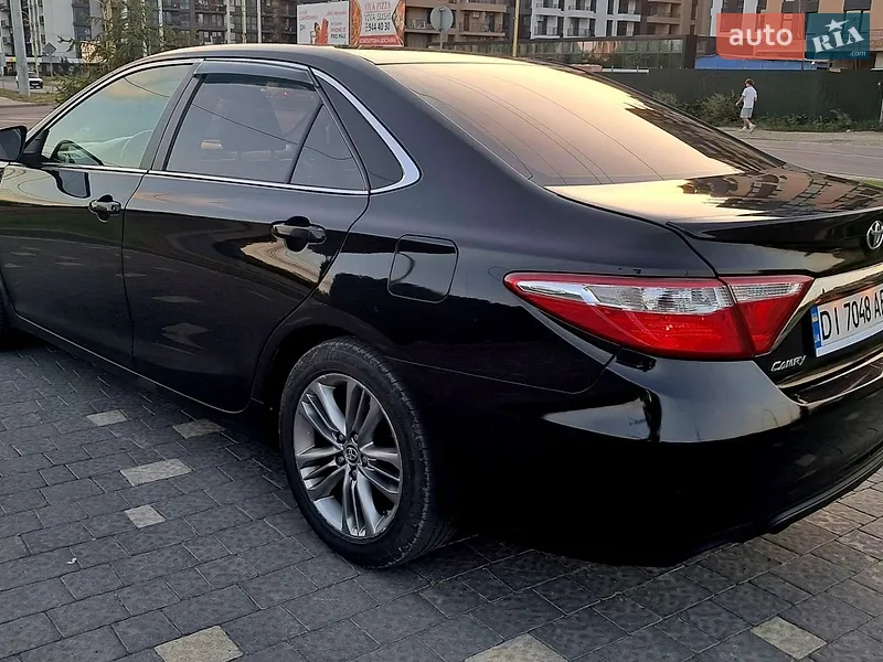 Toyota Camry 2015