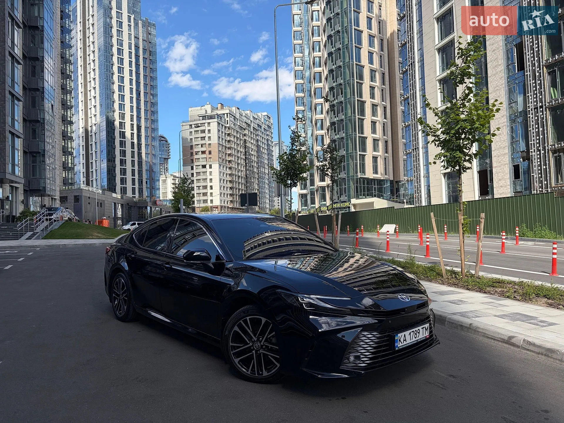 2024 Toyota Camry - мініатюра 3
