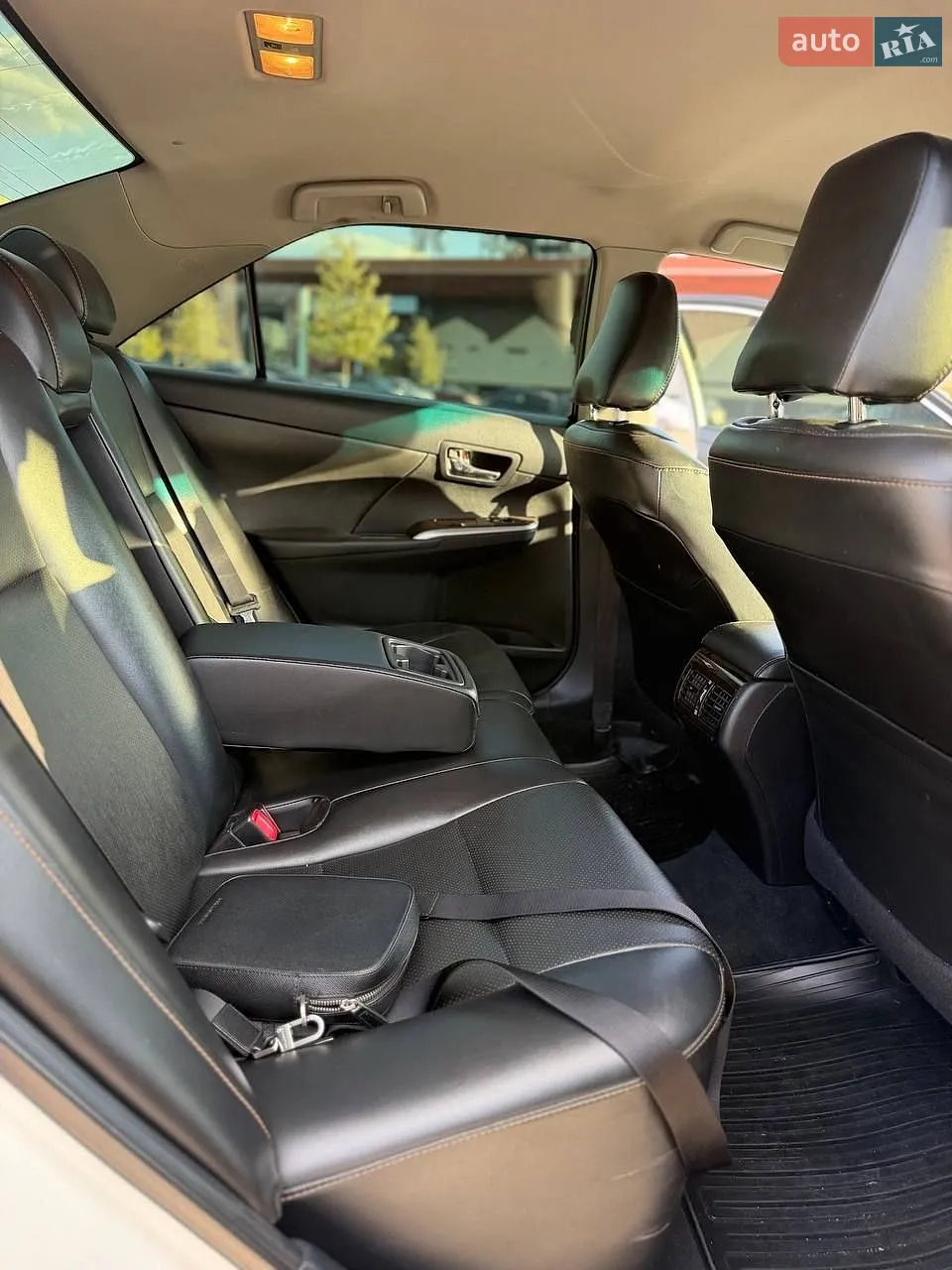 2015 Toyota Camry - мініатюра 30