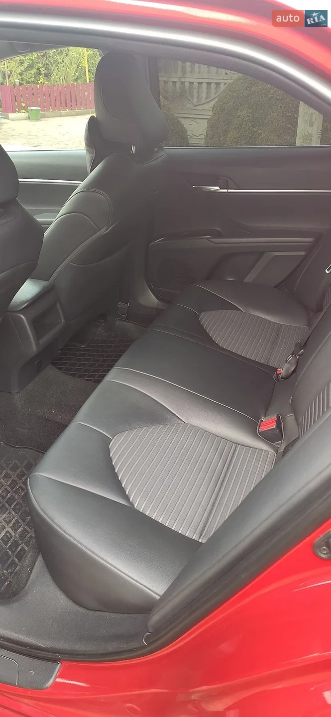 2019 Toyota Camry - мініатюра 9