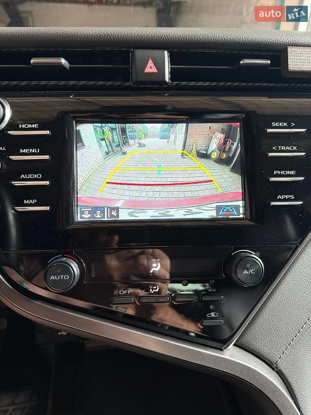 2019 Toyota Camry - мініатюра 10