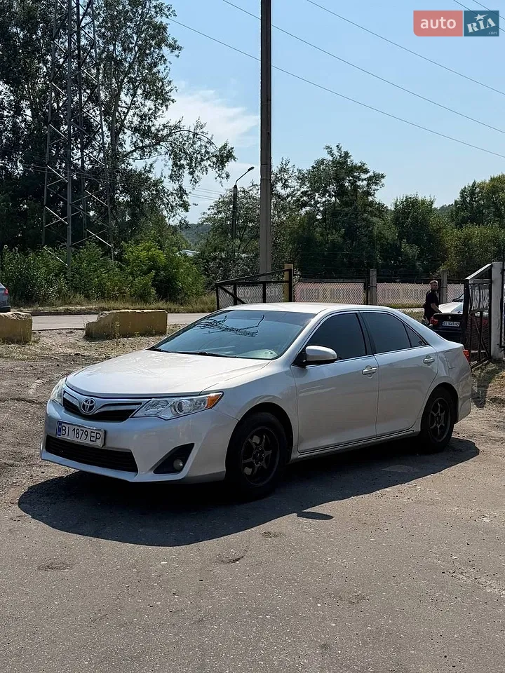 2011 Toyota Camry - мініатюра 16