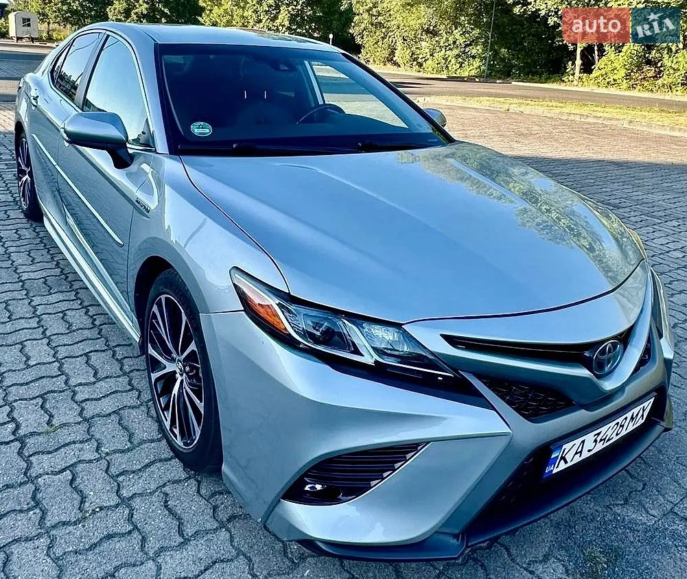 2019 Toyota Camry - мініатюра 3