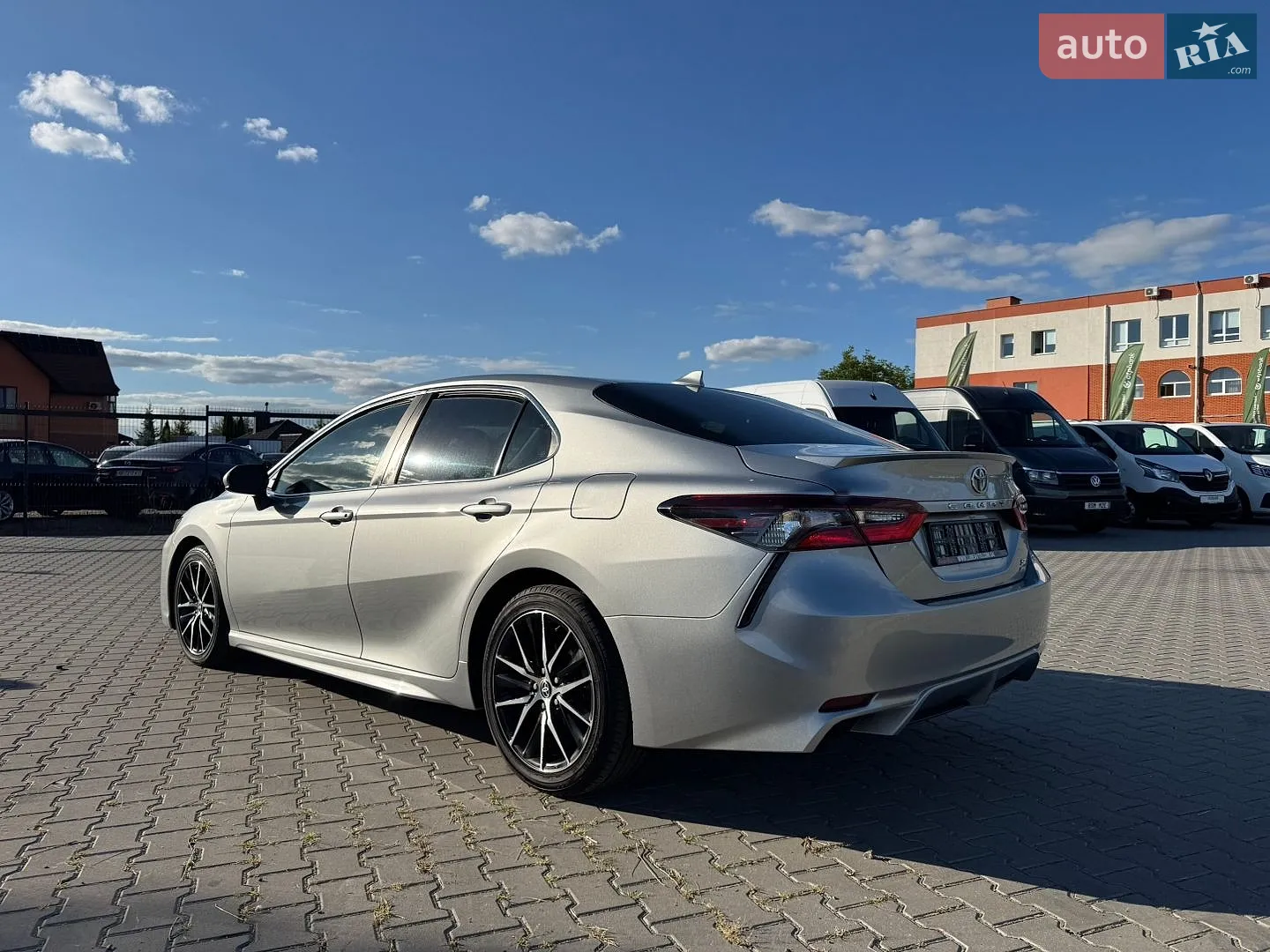 2021 Toyota Camry - мініатюра 10