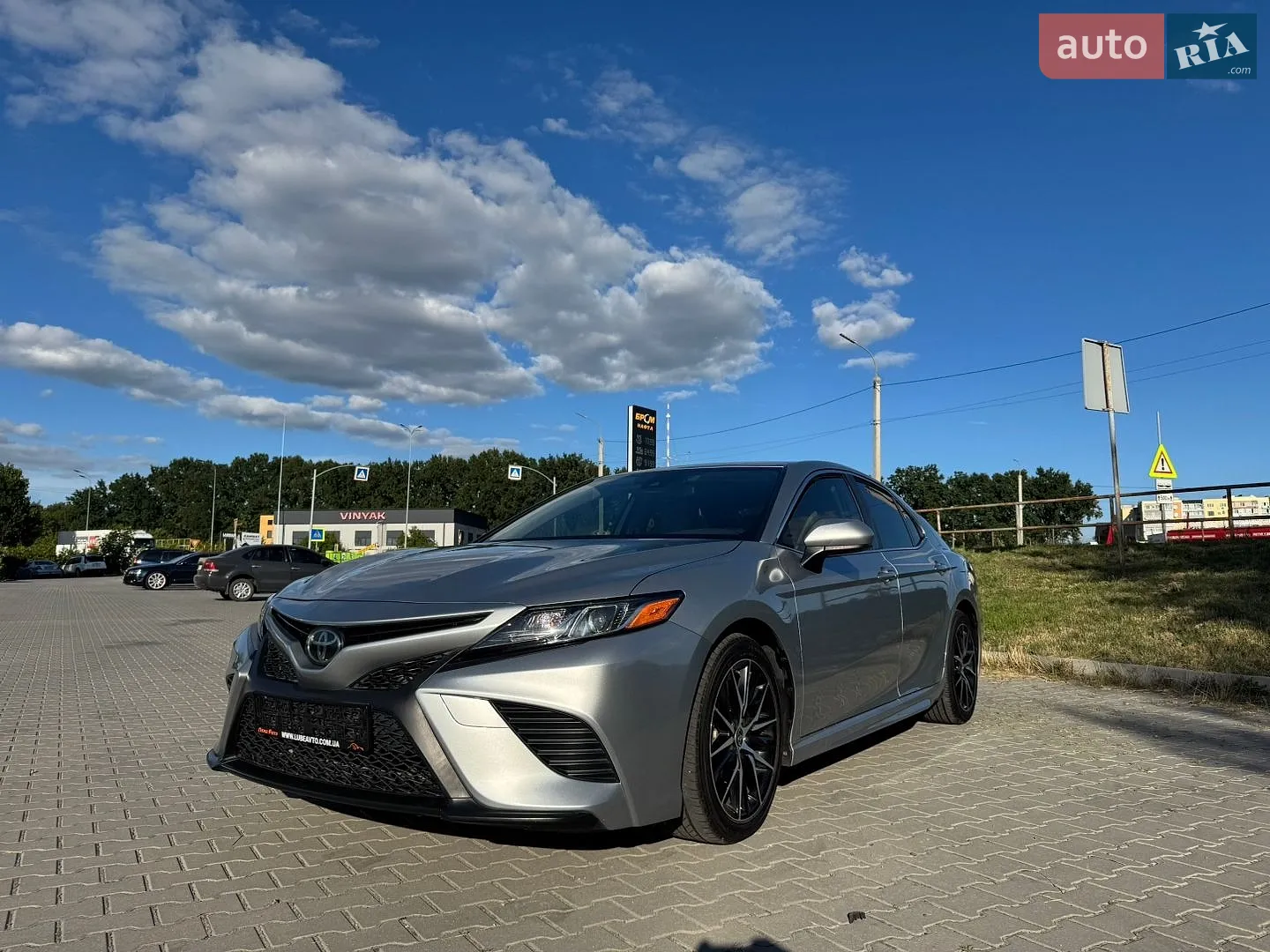 2021 Toyota Camry - мініатюра 3