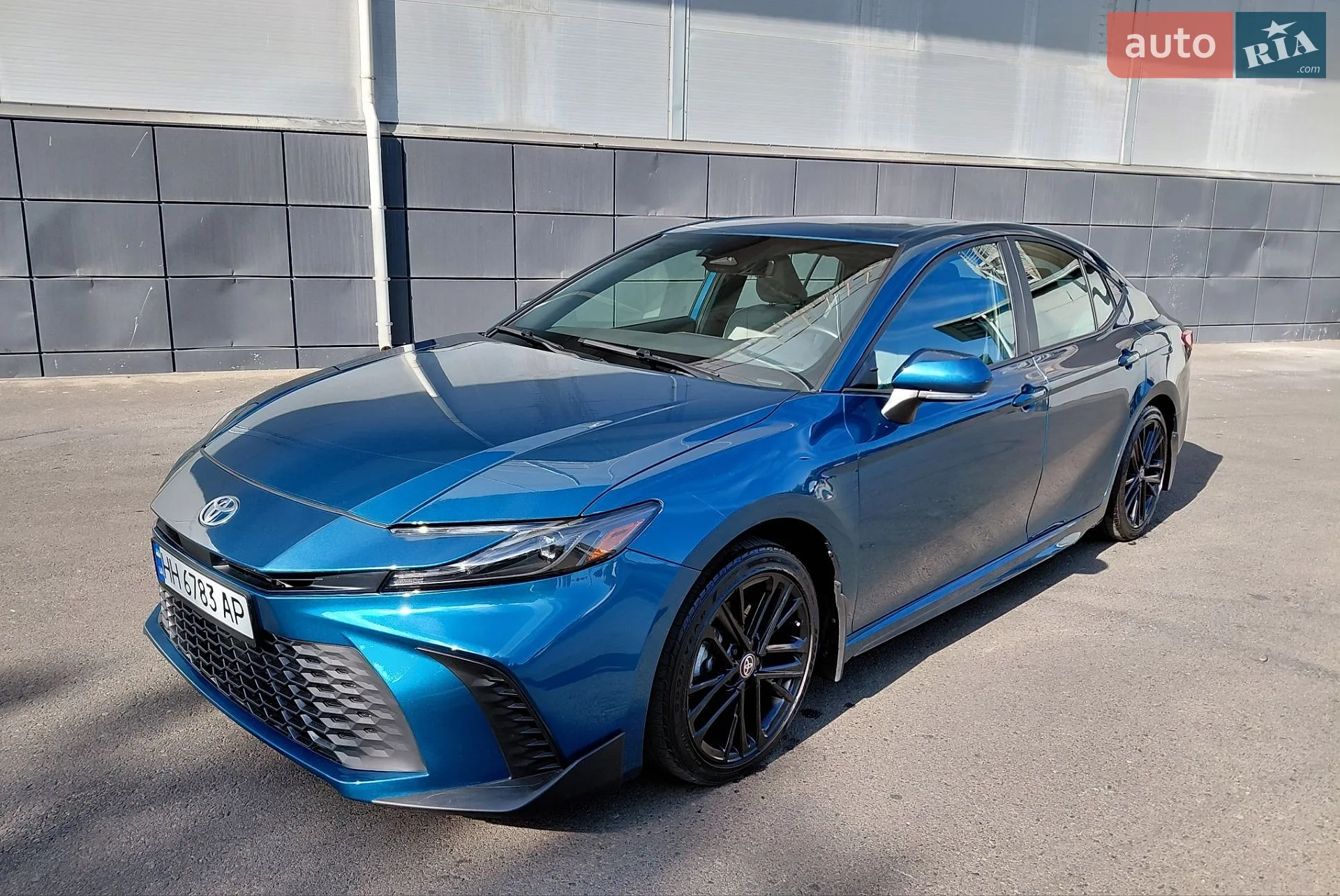 2024 Toyota Camry - мініатюра 3