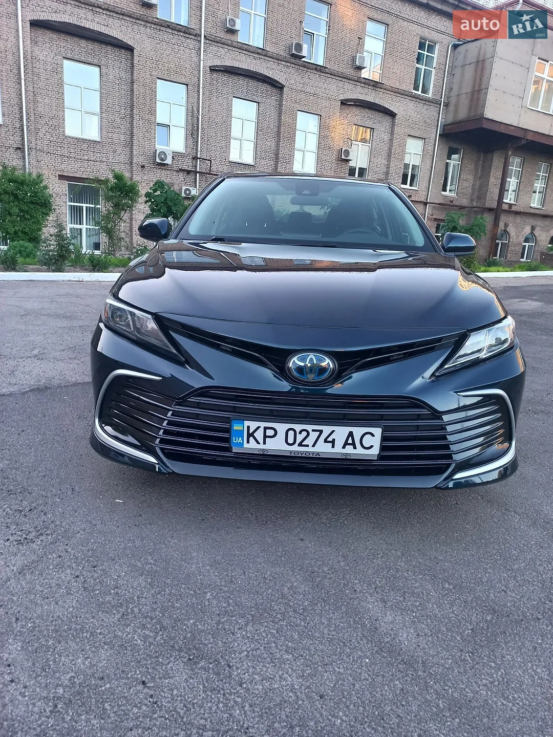 2021 Toyota Camry - мініатюра 3