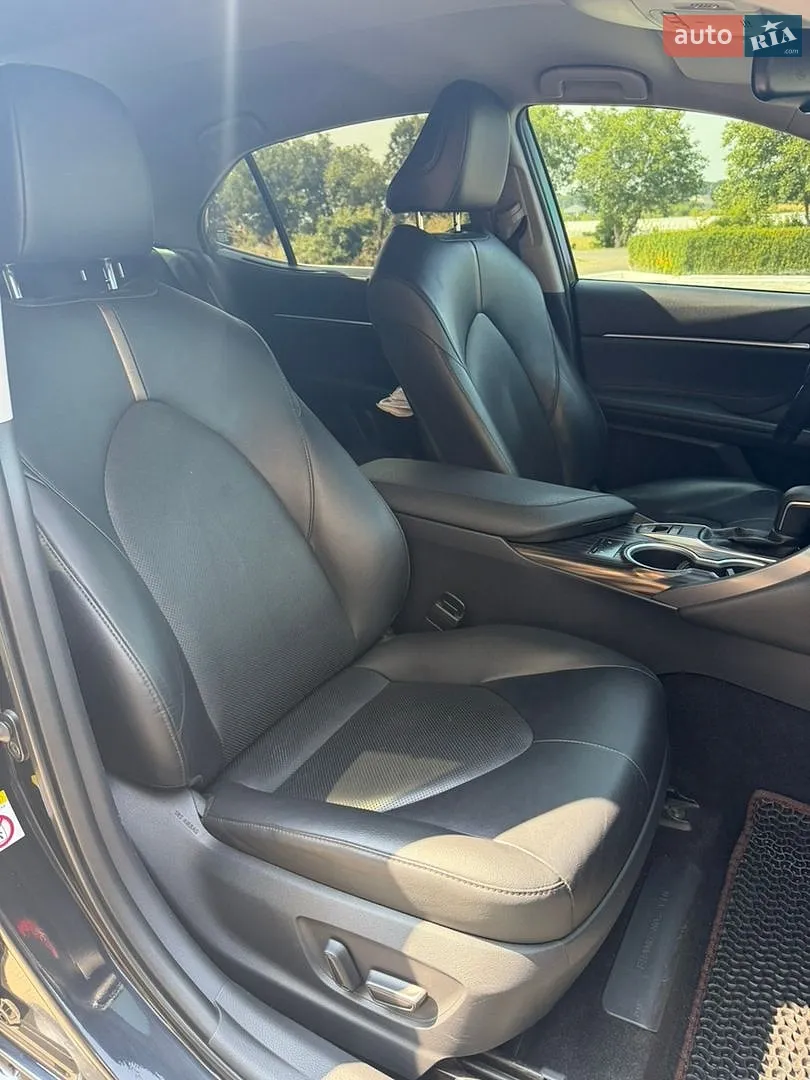 2017 Toyota Camry - мініатюра 13