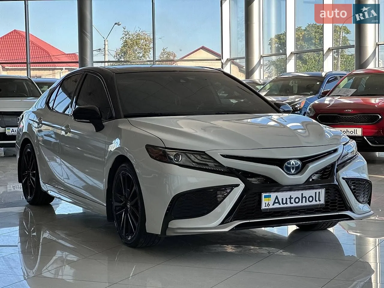 2022 Toyota Camry - мініатюра 3